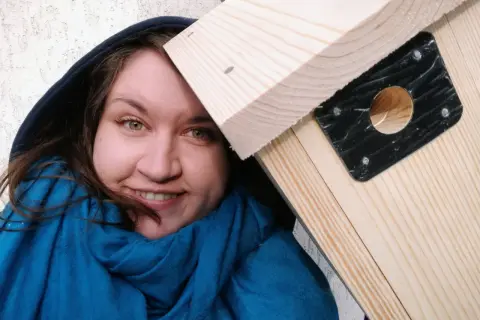 Jak zbudować idealną budkę lęgową dla nimfy? Wymiary i porady