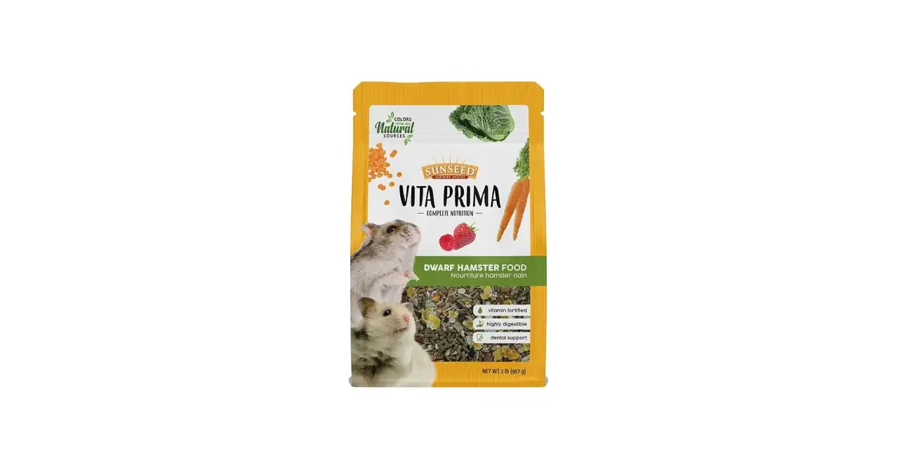 Chomik dżungarski może jeść karmę Vita Prima. Opakowanie zawiera wizerunki chomików, warzyw i owoców.